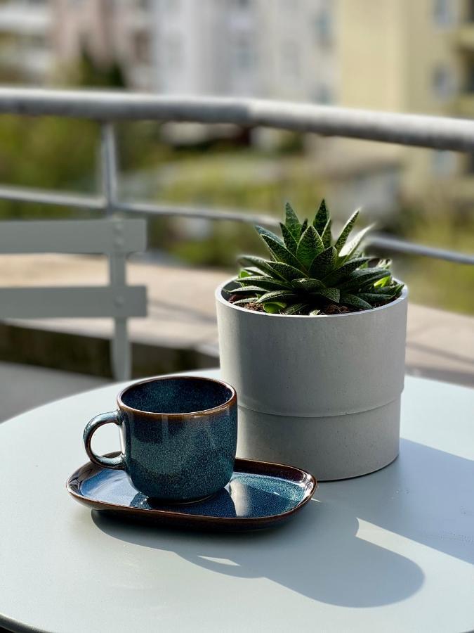Sunset Apartment: Free Parking + Balcony + Netflix Essen Extérieur photo